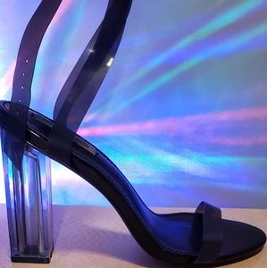 Cape Robbin block heel